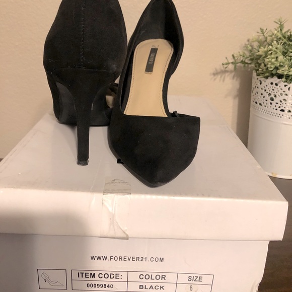 Women’s suede heel - Picture 2 of 2